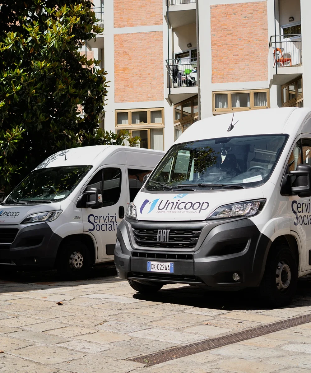 mezzi-trasporto-assistenza-DSC06879-unicoop-cooperativa-sociale-piacenza-chi-siamo